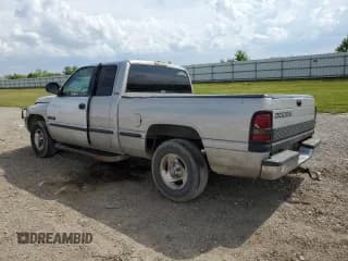 ✅ 1998 Dodge 1500 • VIN: 1B7HC13Y8WJ259226 • Лот: 63878354. Опубликован ранее на Copart с пробегом 217 428 миль. Бесплатный доступ к архиву аукционных продаж из США и подробный отчёт об истории автомобиля на DreamBid. Изображение 2.
