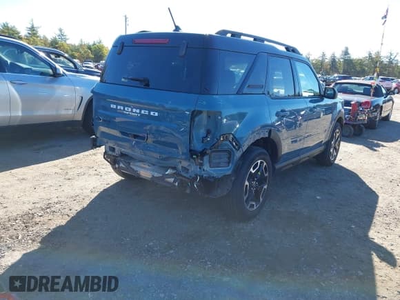 ✅ 2023 Ford Bronco Sport Outer Banks • VIN: 3FMCR9C69PRE26041 • Lot: 43218296. Wystawiony na IAAI z przebiegiem 22 839 mil. Bezpłatny archiwum sprzedaży aukcyjnych z USA i szczegółowy raport historii pojazdu na DreamBid. Zdjęcie 4.