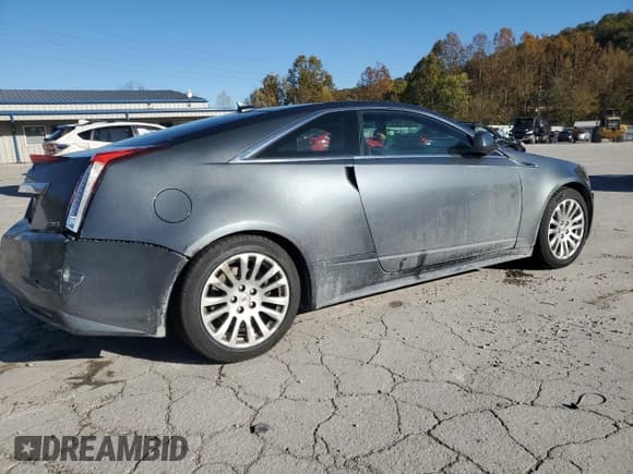 ✅ 2011 Cadillac CTS Premium • VIN: 1G6DS1ED7B0120851 • Lot: 89669055. Wystawiony na Copart z przebiegiem 201 712 mil. Bezpłatny archiwum sprzedaży aukcyjnych z USA i szczegółowy raport historii pojazdu na DreamBid. Zdjęcie 3.