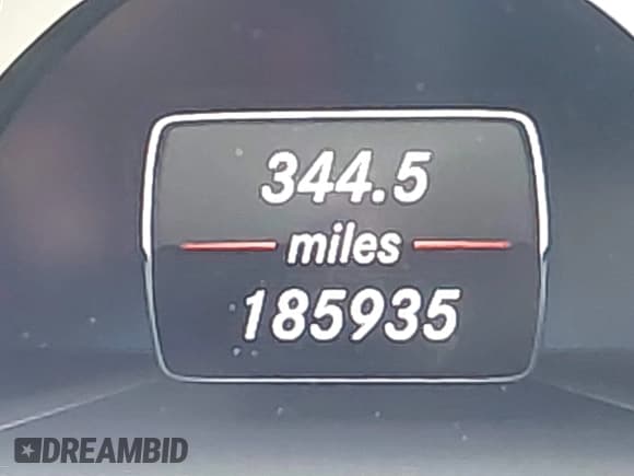 ✅ 2014 Mercedes-Benz GLK 350 • VIN: WDCGG5HB4EG201762 • Lot: 43202472. Listed on IAAI with 185,935 mi. Free auction sales archive from the USA and detailed vehicle history report at DreamBid. Image 15.