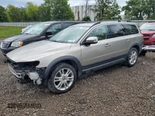 ✅ 2016 Volvo XC70 T5 Platinum • VIN: YV4612NM3G1258416 • Lot: 71486325. Listed on Copart with 113,320 mi. Free auction sales archive from the USA and detailed vehicle history report at DreamBid. Image 1.