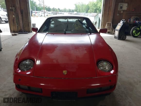 ✅ 1985 Porsche 928 • VIN: WP0JB0924FS861004 • Lot: 42580525. Wystawiony na IAAI z przebiegiem 67 650 mil. Bezpłatny archiwum sprzedaży aukcyjnych z USA i szczegółowy raport historii pojazdu na DreamBid. Zdjęcie 12.