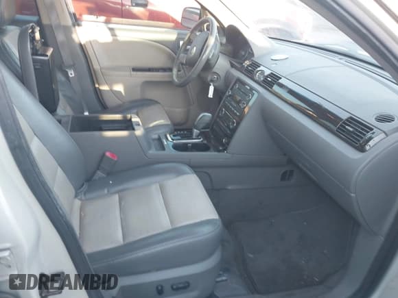 ✅ 2008 Mercury Sable Premier • VIN: 1MEHM42W48G614650 • Lot: 43722127. Wystawiony na IAAI z przebiegiem 101 905 mil. Bezpłatny archiwum sprzedaży aukcyjnych z USA i szczegółowy raport historii pojazdu na DreamBid. Zdjęcie 5.