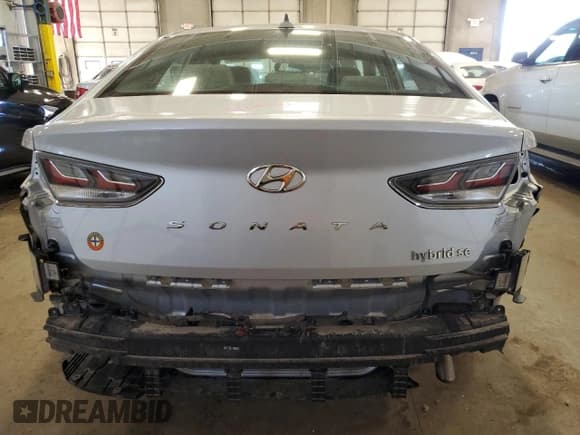 ✅ 2019 Hyundai Sonata SE • VIN: KMHE24L32KA090936 • Lot: 49144353. Listed on Copart with 80,044 mi. Free auction sales archive from the USA and detailed vehicle history report at DreamBid. Image 6.