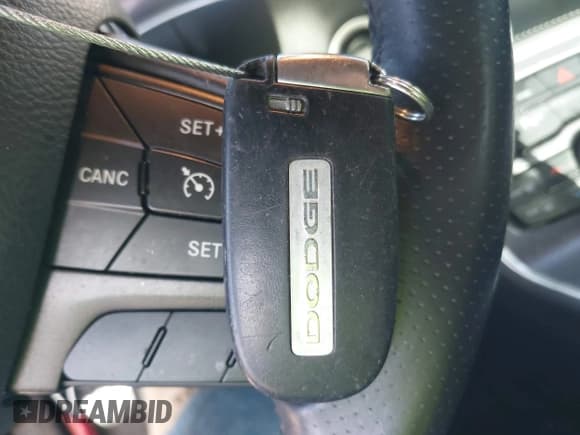 ✅ 2016 Dodge Challenger R/T • VIN: 2C3CDZBT7GH240752 • Lot: 43642840. Wystawiony na IAAI z przebiegiem 127 087 mil. Bezpłatny archiwum sprzedaży aukcyjnych z USA i szczegółowy raport historii pojazdu na DreamBid. Zdjęcie 11.