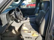 ✅ 2006 Chevrolet Suburban LS • VIN: 1GNFK16ZX6J130796 • Лот: 84627724. Опубликован ранее на Copart с пробегом 287 830 миль. Бесплатный доступ к архиву аукционных продаж из США и подробный отчёт об истории автомобиля на DreamBid. Изображение 7.