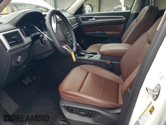 ✅ 2021 Volkswagen Atlas SE • VIN: 1V2KR2CA1MC557078 • Lot: 85010215. Listed on Copart with 74,161 mi. Free auction sales archive from the USA and detailed vehicle history report at DreamBid. Image 7.