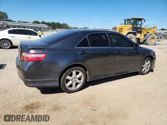 ✅ 2008 Toyota Camry SE • VIN: 4T1BE46K48U209848 • Lot: 89667755. Wystawiony na Copart z przebiegiem 173 178 mil. Bezpłatny archiwum sprzedaży aukcyjnych z USA i szczegółowy raport historii pojazdu na DreamBid. Zdjęcie 3.