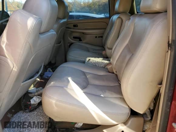 2004 Chevrolet Suburban LT с VIN 3GNFK16Z84G313872, выставлен на аукционе Copart как лот 90859225 с пробегом Не указан миль и Списание • Salvage title. История ставок и продаж доступна на DreamBid. Изображение 11.