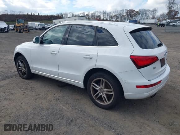 ✅ 2016 Audi Q5 Premium Plus • VIN: WA1L2AFP3GA012918 • Lot: 43590223. Wystawiony na IAAI z przebiegiem 97 624 mil. Bezpłatny archiwum sprzedaży aukcyjnych z USA i szczegółowy raport historii pojazdu na DreamBid. Zdjęcie 3.