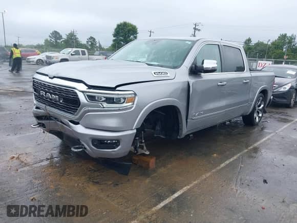 2023 Ram 1500 Limited с VIN 1C6SRFHT1PN531759, выставлен на аукционе IAAI как лот 42323882 с пробегом 47 809 миль миль и . История ставок и продаж доступна на DreamBid. Изображение 6.