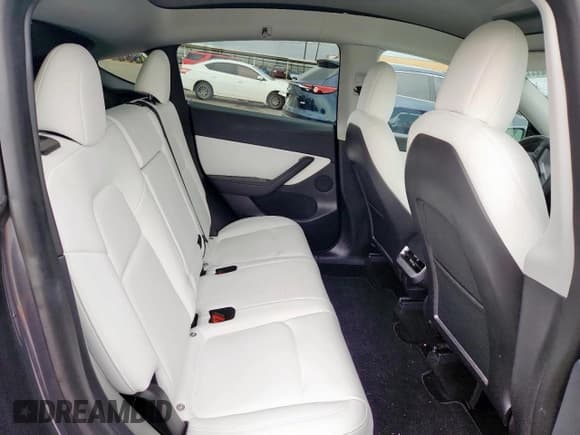 ✅ 2021 Tesla Model Y Long Range • VIN: 5YJYGDEEXMF287686 • Lot: 93863335. Wystawiony na Copart z przebiegiem 33 194 mil. Bezpłatny archiwum sprzedaży aukcyjnych z USA i szczegółowy raport historii pojazdu na DreamBid. Zdjęcie 10.