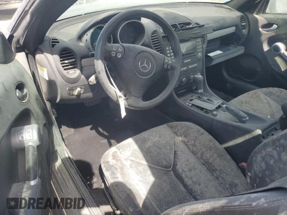 ✅ 2005 Mercedes-Benz SLK 230/320 • VIN: WDBWK56F15F040880 • Лот: 76251844. Опубликован ранее на Copart с пробегом 51 702 миль. Бесплатный доступ к архиву аукционных продаж из США и подробный отчёт об истории автомобиля на DreamBid. Изображение 8.