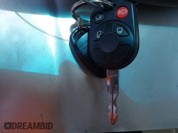 ✅ 2008 Mercury Milan • VIN: 3MEHM07Z88R668733 • Lot: 42713309. Listed on IAAI with 124,110 mi. Free auction sales archive from the USA and detailed vehicle history report at DreamBid. Image 11.