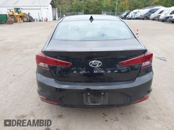 ✅ 2020 Hyundai Elantra Value Edition • VIN: KMHD84LF3LU107120 • Lot: 43429495. Listed on IAAI with 48,437 mi. Free auction sales archive from the USA and detailed vehicle history report at DreamBid. Image 17.