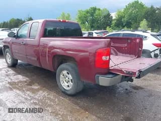 ✅ 2013 Chevrolet Silverado 1500 LT • VIN: 1GCRCSE01DZ183803 • Lot: 42115447. Wystawiony na IAAI z przebiegiem 125 932 mil. Bezpłatny archiwum sprzedaży aukcyjnych z USA i szczegółowy raport historii pojazdu na DreamBid. Zdjęcie 3.