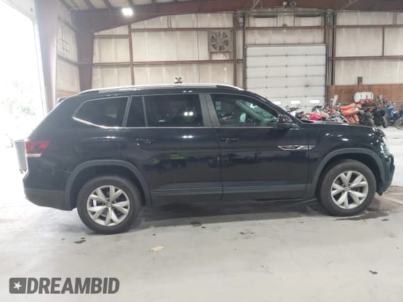 ✅ 2018 Volkswagen Atlas SE • VIN: 1V2CP2CA8JC593985 • Lot: 43162199. Listed on IAAI with 271,245 mi. Free auction sales archive from the USA and detailed vehicle history report at DreamBid. Image 13.