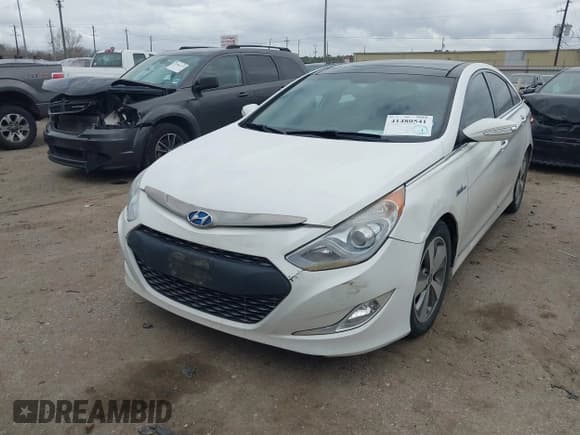 ✅ 2012 Hyundai Sonata Hybrid • VIN: KMHEC4A42CA020959 • Lot: 41480541. Listed on IAAI with 79,777 mi. Free auction sales archive from the USA and detailed vehicle history report at DreamBid. Image 17.