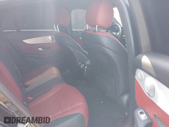 ✅ 2020 Mercedes-Benz GLC 300 • VIN: W1N0J8EB1LF866323 • Lot: 40169760. Listed on IAAI with 63,154 mi. Free auction sales archive from the USA and detailed vehicle history report at DreamBid. Image 8.