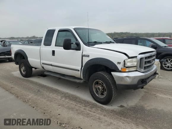 ✅ 2000 Ford F-250 XL • VIN: 1FTNX21S0YEC28205 • Lot: 86621835. Listed on Copart with 297,621 mi. Free auction sales archive from the USA and detailed vehicle history report at DreamBid. Image 4.