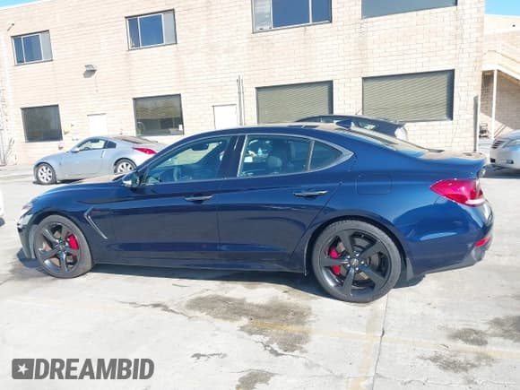 ✅ 2020 Genesis G70 3.3T • VIN: KMTG34LE1LU053230 • Lot: 43811061. Listed on IAAI with 33,832 mi. Free auction sales archive from the USA and detailed vehicle history report at DreamBid. Image 14.
