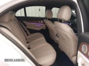 ✅ 2017 Mercedes-Benz E 300 Luxury • VIN: WDDZF4KB6HA016663 • Лот: 42884290. Опубликован ранее на IAAI с пробегом 137 592 миль. Бесплатный доступ к архиву аукционных продаж из США и подробный отчёт об истории автомобиля на DreamBid. Изображение 8.