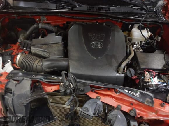 ✅ 2016 Toyota Tacoma SR • VIN: 5TFCZ5AN2GX007351 • Lot: 42365407. Listed on IAAI with 85,722 mi. Free auction sales archive from the USA and detailed vehicle history report at DreamBid. Image 10.