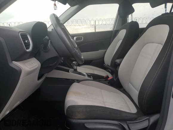 ✅ 2022 Hyundai Venue Limited • VIN: KMHRC8A3XNU178175 • Lot: 49501175. Listed on Copart with 15,114 mi. Free auction sales archive from the USA and detailed vehicle history report at DreamBid. Image 7.