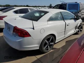 ✅ 2013 Volvo C70 T5 • VIN: YV1672MC8DJ136621 • Лот: 67385424. Опубликован ранее на Copart с пробегом 29 921 миль. Бесплатный доступ к архиву аукционных продаж из США и подробный отчёт об истории автомобиля на DreamBid. Изображение 3.