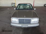 ✅ 1994 Mercedes-Benz E 320 • VIN: WDBEA32E1RC060568 • Lot: 59877505. Listed on Copart with 98,445 mi. Free auction sales archive from the USA and detailed vehicle history report at DreamBid. Image 5.