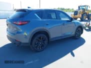 ✅ 2023 Mazda CX-5 S Preferred • VIN: JM3KFBCM4P0289418 • Lot: 43404635. Wystawiony na IAAI z przebiegiem 42 300 mil. Bezpłatny archiwum sprzedaży aukcyjnych z USA i szczegółowy raport historii pojazdu na DreamBid. Zdjęcie 4.