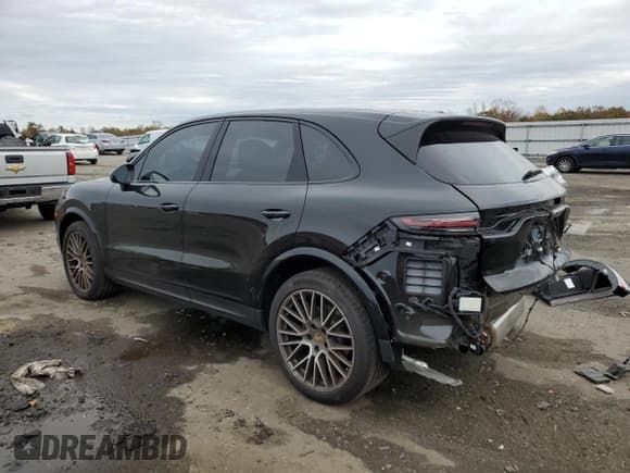 ✅ 2023 Porsche Cayenne S • VIN: WP1AB2AY9PDA14883 • Лот: 74066393. Опубликован ранее на Copart с пробегом 4 005 миль. Бесплатный доступ к архиву аукционных продаж из США и подробный отчёт об истории автомобиля на DreamBid. Изображение 2.