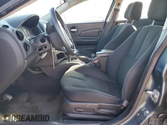 ✅ 2006 Pontiac Grand Prix • VIN: 2G2WP552261154580 • Lot: 82460505. Wystawiony na Copart z przebiegiem 153 402 mil. Bezpłatny archiwum sprzedaży aukcyjnych z USA i szczegółowy raport historii pojazdu na DreamBid. Zdjęcie 7.