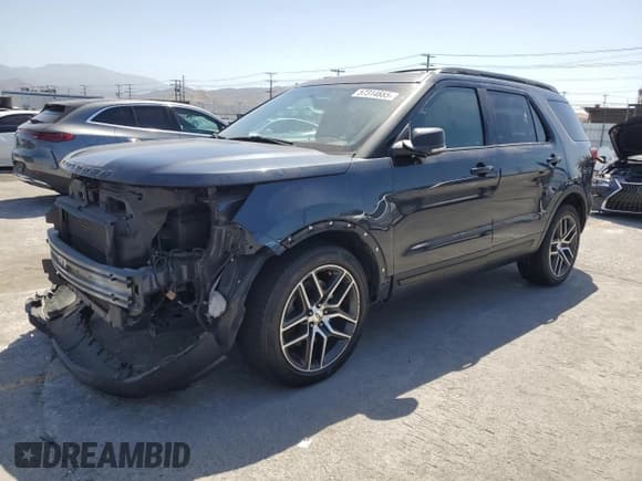 ✅ 2017 Ford Explorer Sport • VIN: 1FM5K8GTXHGA01332 • Lot: 57314885. Wystawiony na Copart z przebiegiem 99 444 mil. Bezpłatny archiwum sprzedaży aukcyjnych z USA i szczegółowy raport historii pojazdu na DreamBid. Zdjęcie 1.