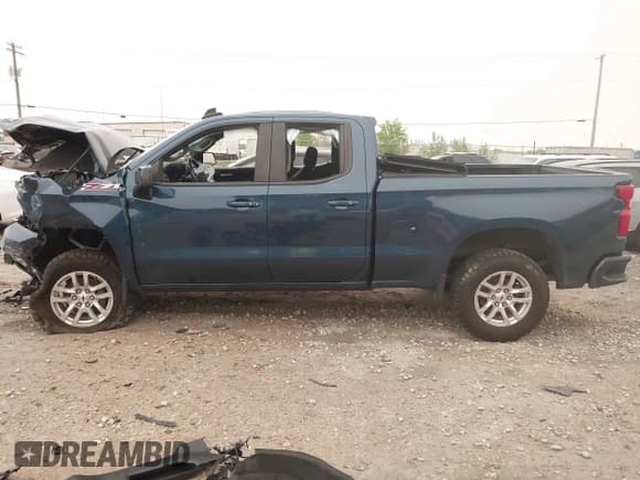 ✅ 2019 Chevrolet Silverado 1500 RST • VIN: 1GCRYEED4KZ366647 • Lot: 42381480. Wystawiony na IAAI z przebiegiem 66 245 mil. Bezpłatny archiwum sprzedaży aukcyjnych z USA i szczegółowy raport historii pojazdu na DreamBid. Zdjęcie 14.