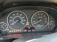 ✅ 2013 BMW 3 Series 320i • VIN: WBA3B1C55DF461876 • Lot: 81825145. Listed on Copart with 141,034 mi. Free auction sales archive from the USA and detailed vehicle history report at DreamBid. Image 9.