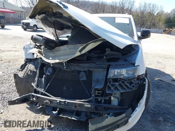 ✅ 2019 Jeep Grand Cherokee Upland • VIN: 1C4RJFAG4KC621150 • Lot: 41782333. Listed on IAAI with 98,801 mi. Free auction sales archive from the USA and detailed vehicle history report at DreamBid. Image 12.