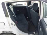 ✅ 2011 Nissan Versa S • VIN: 3N1BC1CP5BL468135 • Lot: 43716217. Wystawiony na IAAI z przebiegiem 173 793 mil. Bezpłatny archiwum sprzedaży aukcyjnych z USA i szczegółowy raport historii pojazdu na DreamBid. Zdjęcie 8.