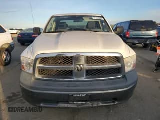 ✅ 2009 Dodge 1500 ST • VIN: 1D3HB18KX9S754069 • Lot: 87294094. Wystawiony na Copart z przebiegiem 220 615 mil. Bezpłatny archiwum sprzedaży aukcyjnych z USA i szczegółowy raport historii pojazdu na DreamBid. Zdjęcie 5.