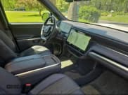 ✅ 2023 Rivian R1T Adventure • VIN: 7FCTGAAA1PN020478 • Lot: 42531125. Listed on IAAI with 443 mi. Free auction sales archive from the USA and detailed vehicle history report at DreamBid. Image 5.