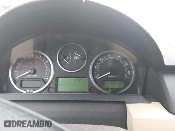 ✅ 2006 Land Rover LR3 SE • VIN: SALAE25416A396688 • Lot: 42674297. Listed on IAAI with 252,129 mi. Free auction sales archive from the USA and detailed vehicle history report at DreamBid. Image 7.