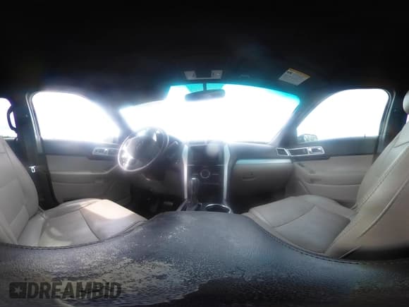 ✅ 2015 Ford Explorer Limited • VIN: 1FM5K7F84FGA56640 • Lot: 42066368. Wystawiony na IAAI z przebiegiem 137 454 mil. Bezpłatny archiwum sprzedaży aukcyjnych z USA i szczegółowy raport historii pojazdu na DreamBid. Zdjęcie 17.