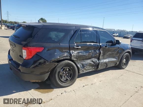 ✅ 2021 Ford Police Interceptor Utility • VIN: 1FM5K8AC6MGC33090 • Lot: 77366694. Wystawiony na Copart z przebiegiem 35 791 mil. Bezpłatny archiwum sprzedaży aukcyjnych z USA i szczegółowy raport historii pojazdu na DreamBid. Zdjęcie 3.