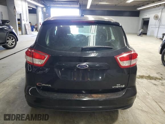 ✅ 2017 Ford C-Max SE • VIN: 1FADP5AU6HL106450 • Lot: 93062655. Wystawiony na Copart z przebiegiem 128 468 mil. Bezpłatny archiwum sprzedaży aukcyjnych z USA i szczegółowy raport historii pojazdu na DreamBid. Zdjęcie 6.