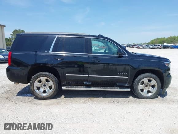 ✅ 2019 Chevrolet Tahoe LT • VIN: 1GNSCBKC4KR231153 • Lot: 42017325. Listed on IAAI with 116,960 mi. Free auction sales archive from the USA and detailed vehicle history report at DreamBid. Image 13.