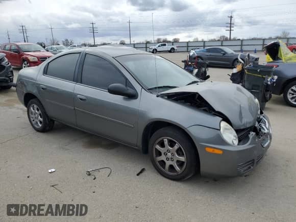 2005 Dodge Neon SXT z VIN 1B3ES56C05D180984, wystawiony jako Copart lot #49109635 z przebiegiem 123 925 mil mil oraz Szkoda całkowita • Salvage title. Historia ofert i sprzedaży dostępna na DreamBid. Obrazek 4.