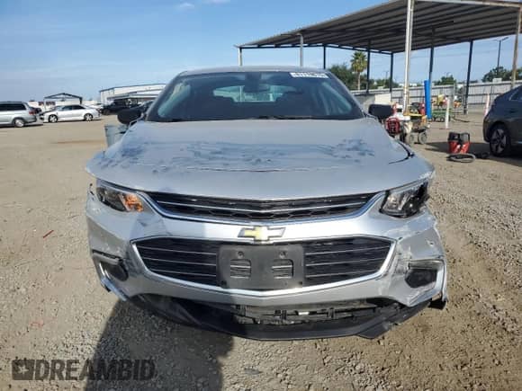 2018 Chevrolet Malibu LS z VIN 1G1ZB5ST9JF275136, wystawiony jako Copart lot #81119815 z przebiegiem 17 779 mil mil oraz Szkoda całkowita • Salvage title. Historia ofert i sprzedaży dostępna na DreamBid. Obrazek 5.