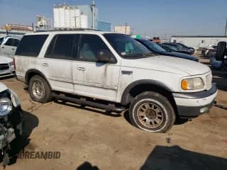 ✅ 2000 Ford Expedition • VIN: 1FMEU1662YLB65629 • Lot: 46570324. Listed on Copart with 111,122 mi. Free auction sales archive from the USA and detailed vehicle history report at DreamBid. Image 4.