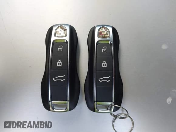 ✅ 2024 Porsche Cayenne • VIN: WP1AA2AY0RDA14504 • Lot: 42441628. Wystawiony na IAAI z przebiegiem 6 698 mil. Bezpłatny archiwum sprzedaży aukcyjnych z USA i szczegółowy raport historii pojazdu na DreamBid. Zdjęcie 11.