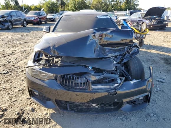 ✅ 2019 BMW 4 Series 430i xDrive • VIN: WBA4W5C53KAE43874 • Lot: 84455265. Listed on Copart with 88,979 mi. Free auction sales archive from the USA and detailed vehicle history report at DreamBid. Image 5.